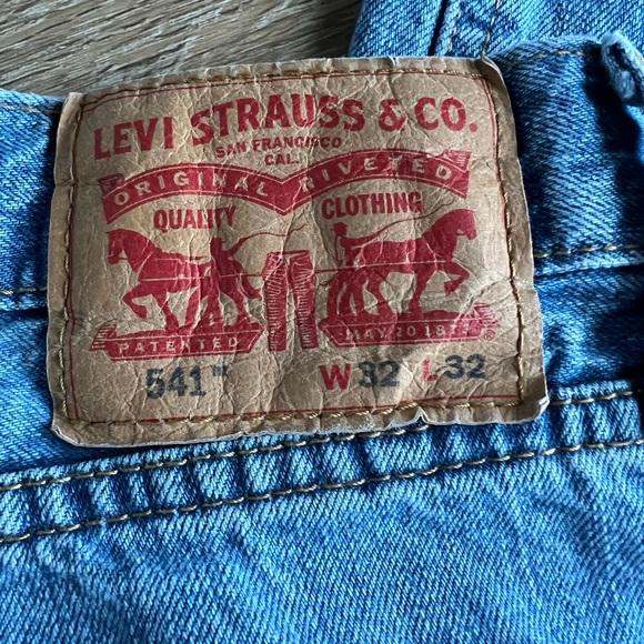 Levi’s - 541 jeans - size 32 - Picture 2 of 5